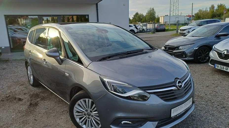 OPEL Zafira -