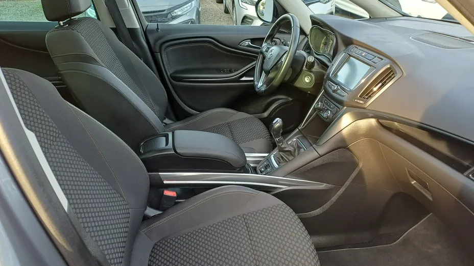 OPEL Zafira -