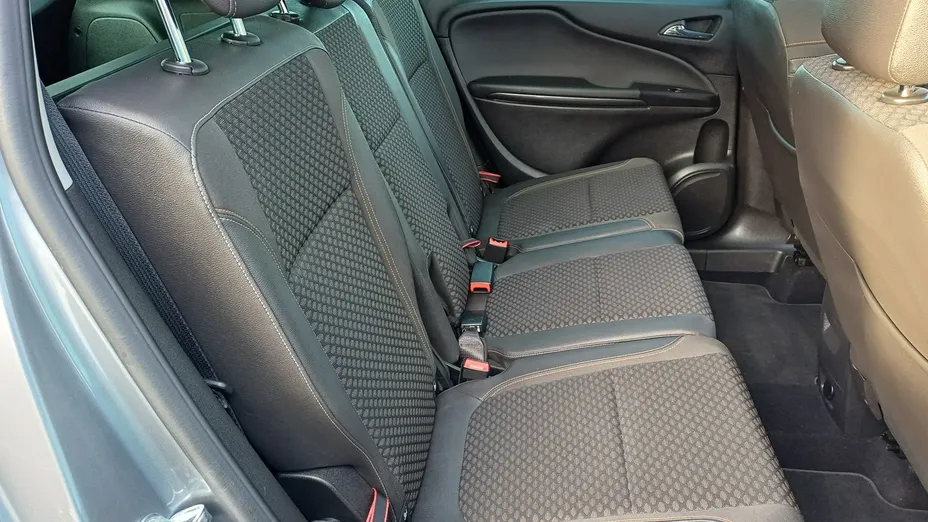 OPEL Zafira -