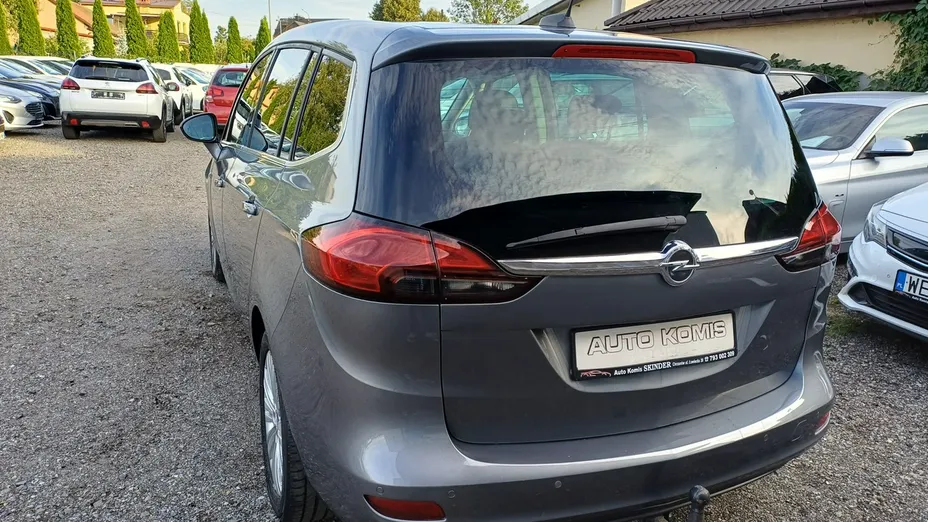 OPEL Zafira -