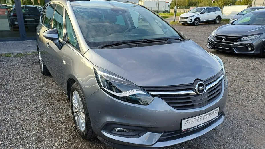 OPEL Zafira -