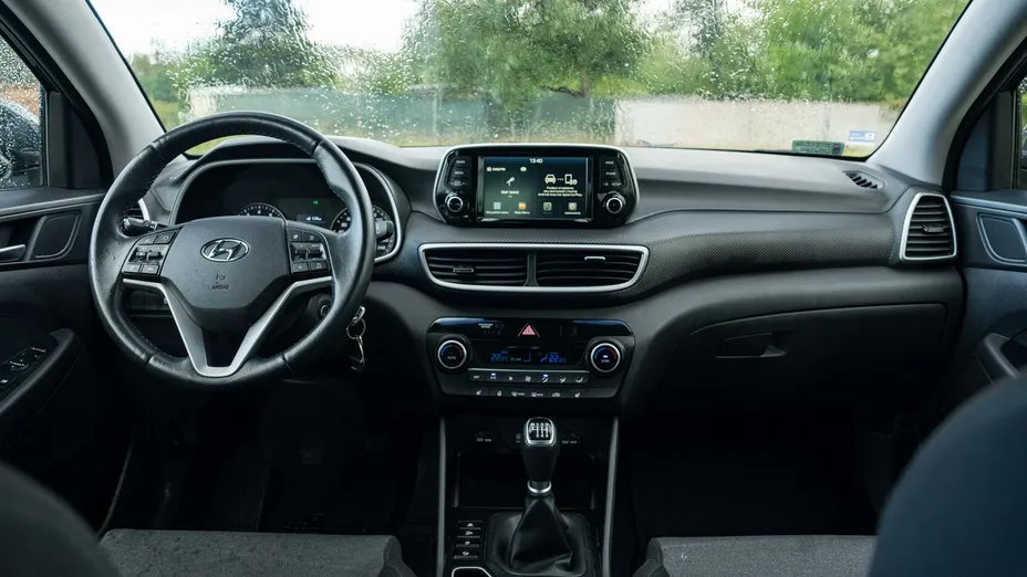 HYUNDAI Tucson -
