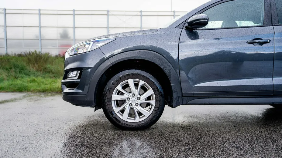 HYUNDAI Tucson -