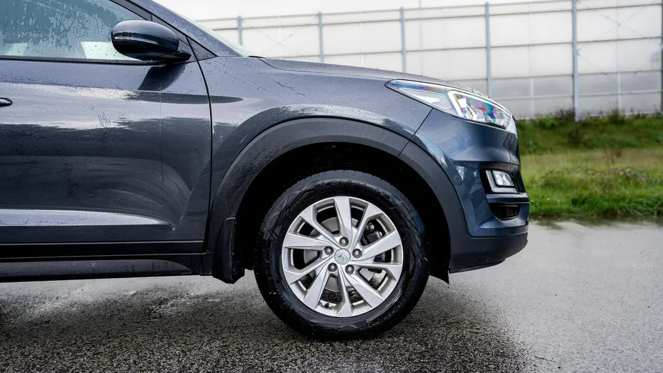 HYUNDAI Tucson -