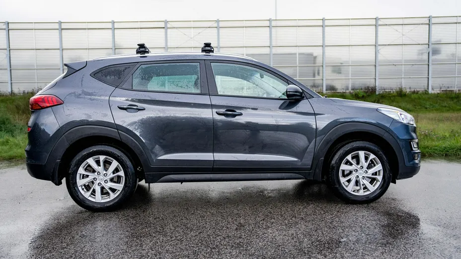 HYUNDAI Tucson -
