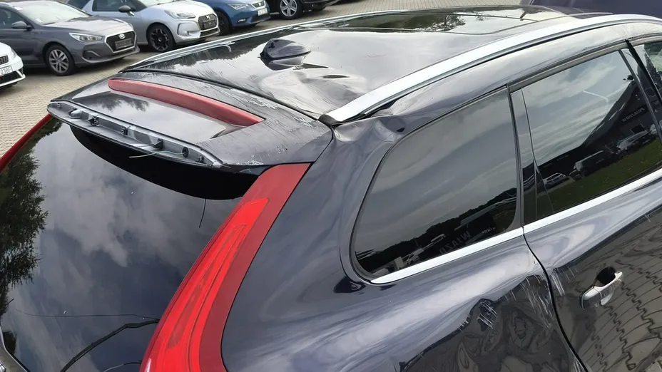 VOLVO XC60 -