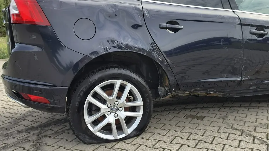 VOLVO XC60 -