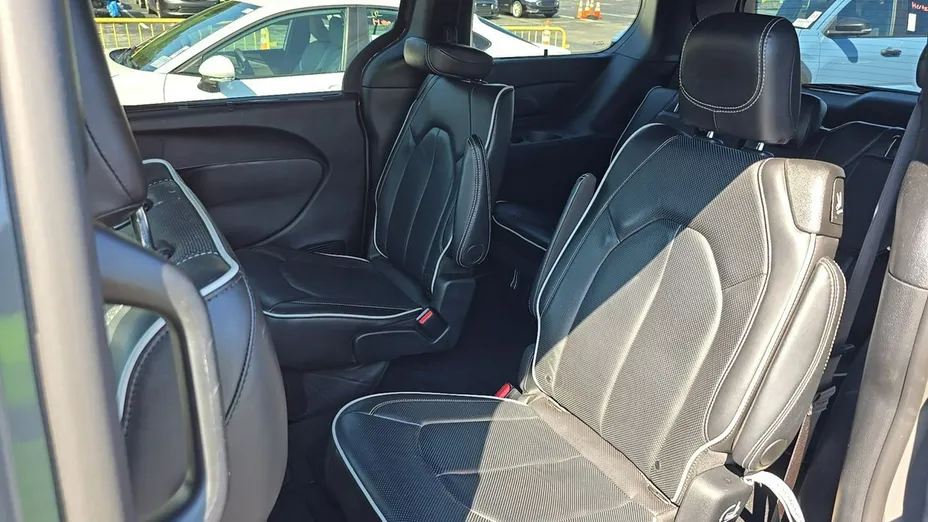 CHRYSLER Pacifica -