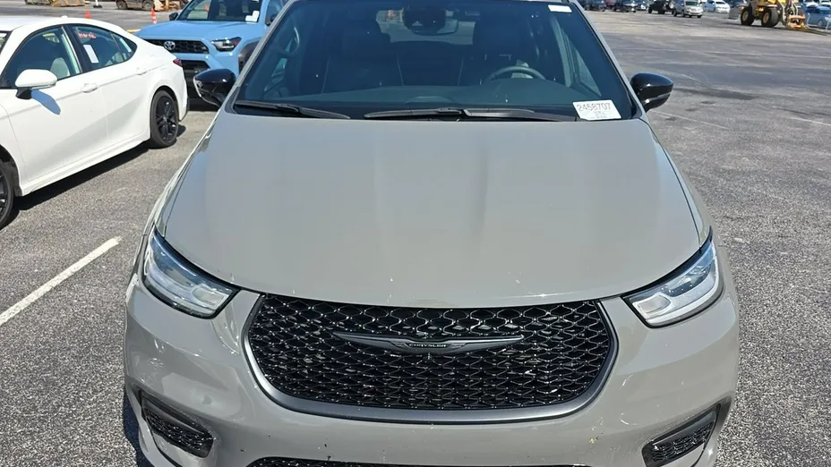 CHRYSLER Pacifica -