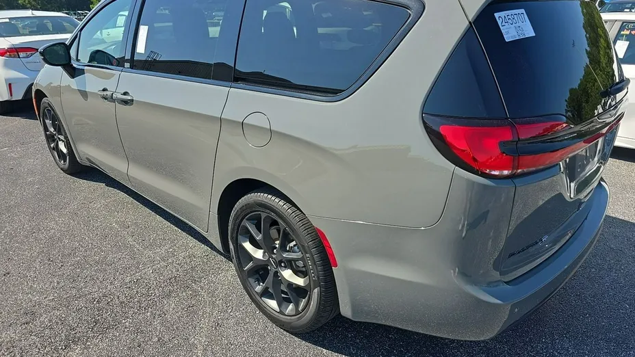 CHRYSLER Pacifica -