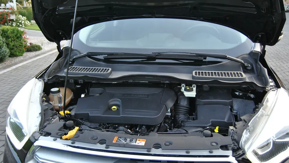 FORD Kuga -
