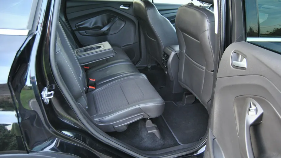 FORD Kuga -
