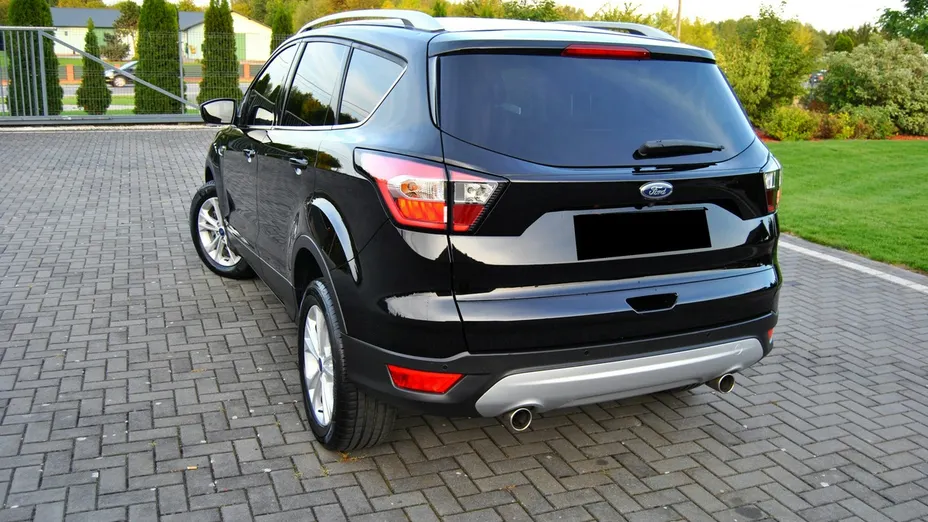 FORD Kuga -