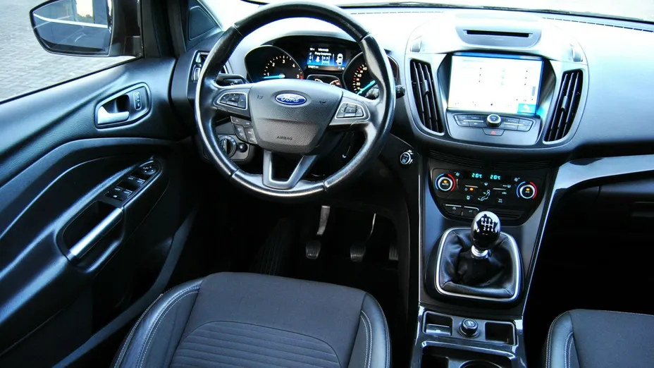 FORD Kuga -