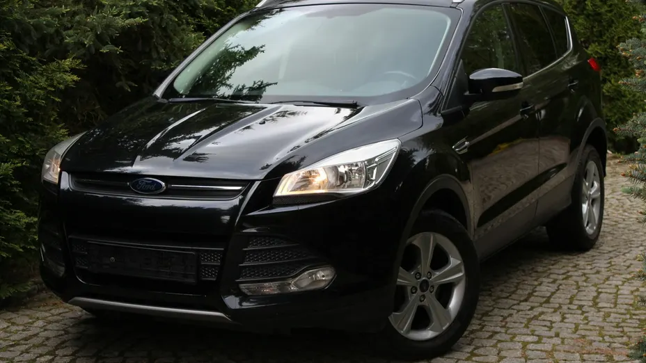 FORD Kuga -