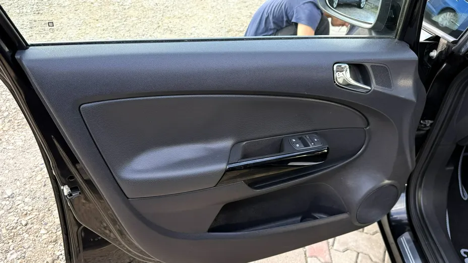 OPEL Corsa -