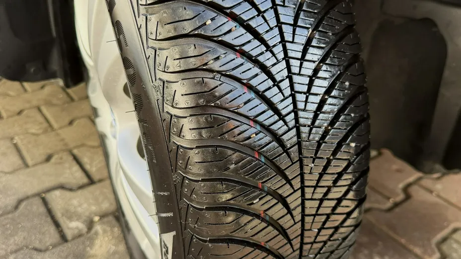 OPEL Corsa -