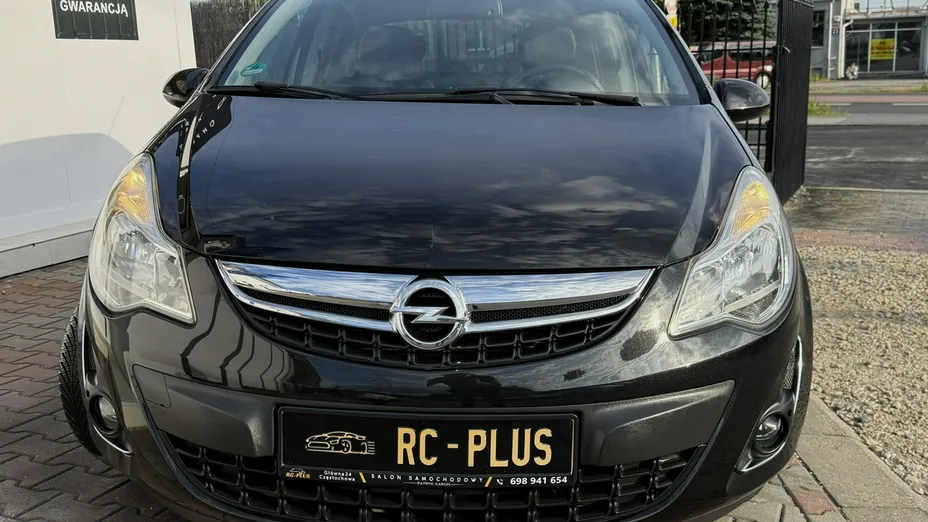 OPEL Corsa -