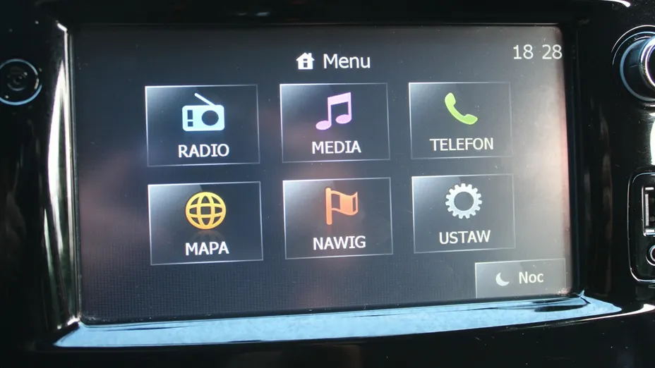 RENAULT Clio -