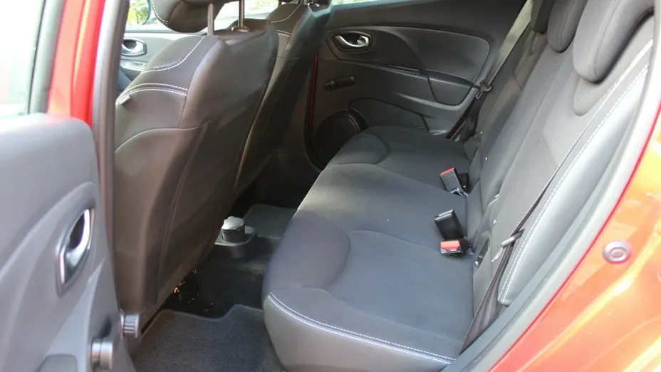 RENAULT Clio -