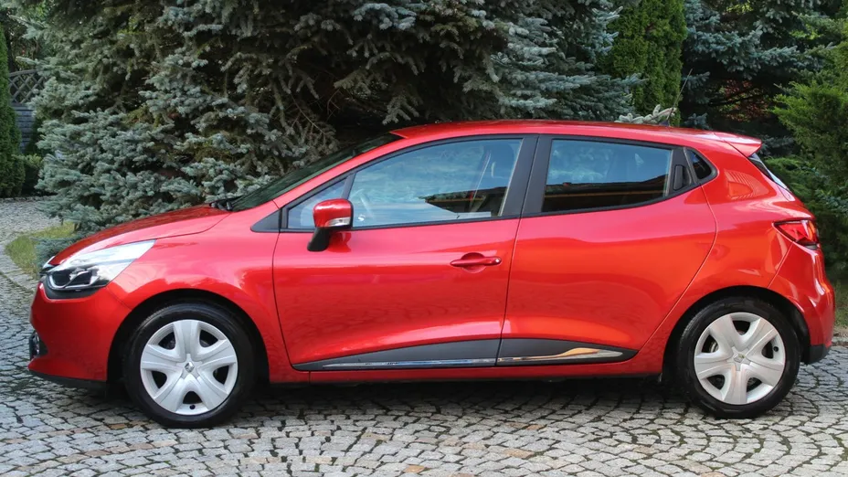 RENAULT Clio -