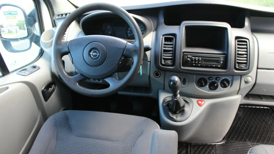 OPEL Vivaro -