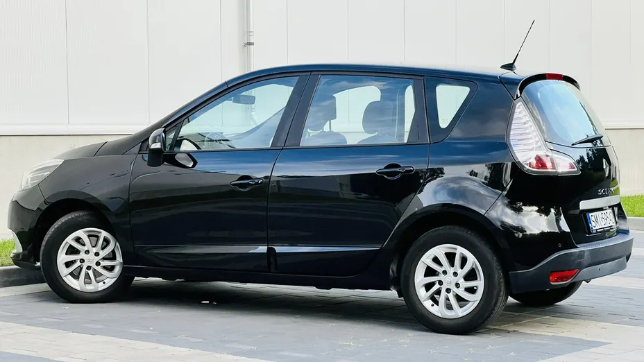 RENAULT Scenic -
