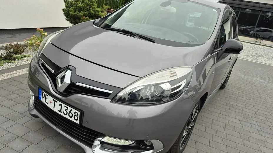 RENAULT Scenic -