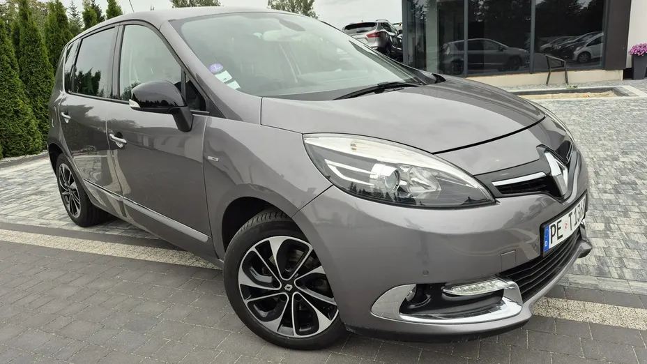 RENAULT Scenic -