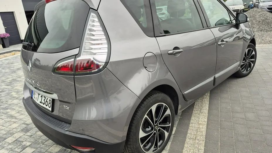 RENAULT Scenic -
