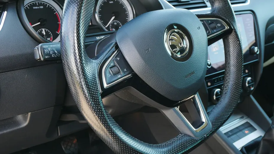 SKODA Octavia -