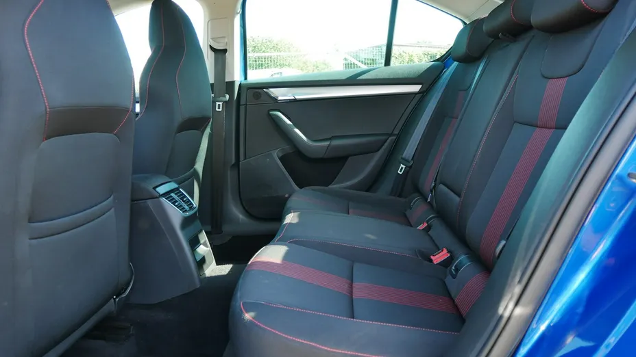 SKODA Octavia -