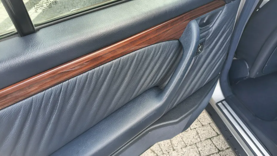 MERCEDES-BENZ C Klasa -