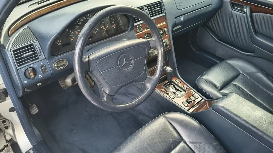 MERCEDES-BENZ C Klasa -