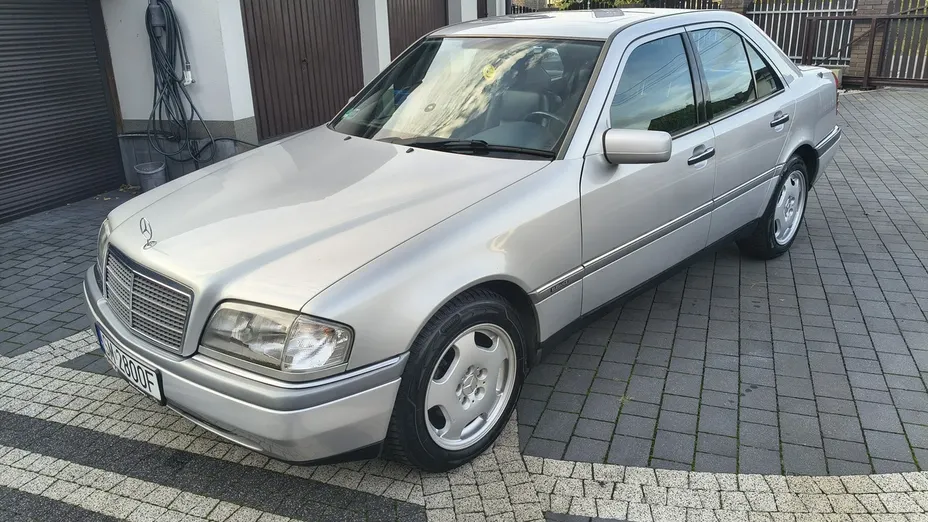 MERCEDES-BENZ C Klasa -
