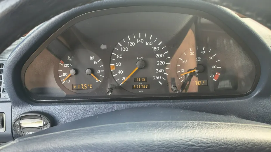 MERCEDES-BENZ C Klasa -