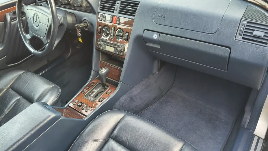 MERCEDES-BENZ C Klasa -