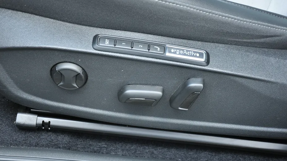 VOLKSWAGEN ID.3 -