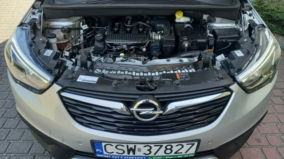 OPEL Crossland X -