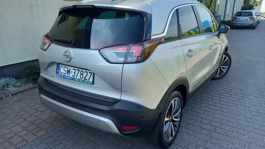 OPEL Crossland X -