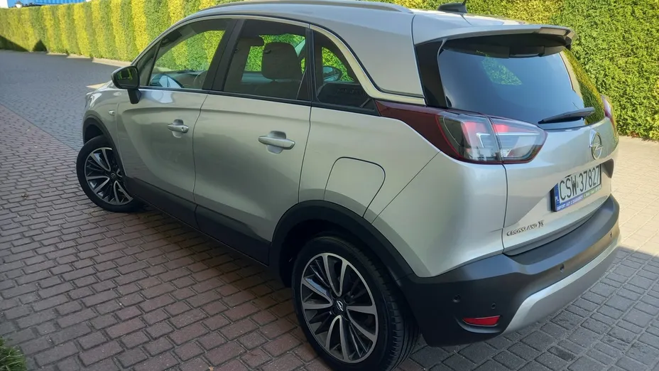 OPEL Crossland X -