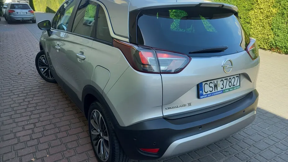 OPEL Crossland X -