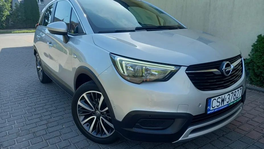 OPEL Crossland X -