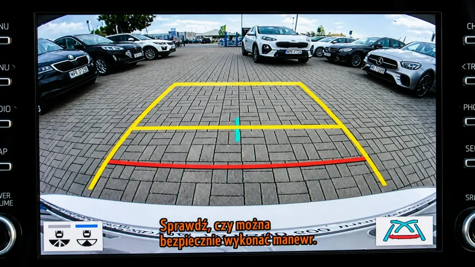 TOYOTA Camry -