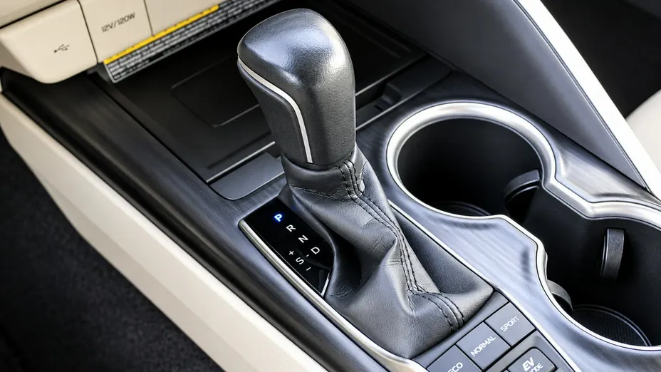 TOYOTA Camry -