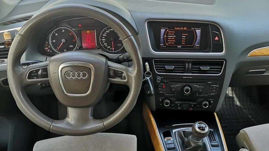AUDI Q5 -
