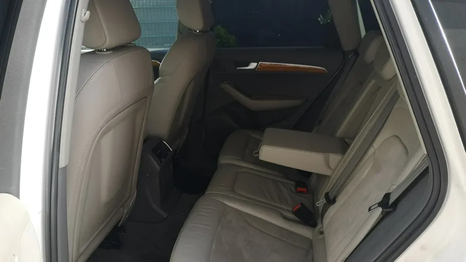 AUDI Q5 -