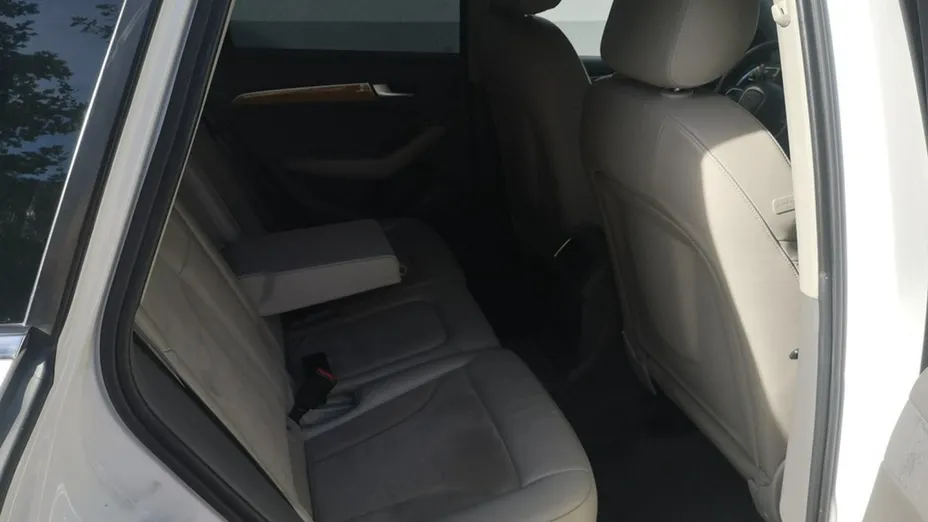 AUDI Q5 -