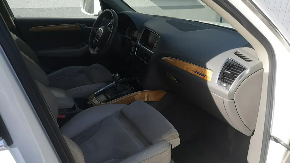 AUDI Q5 -