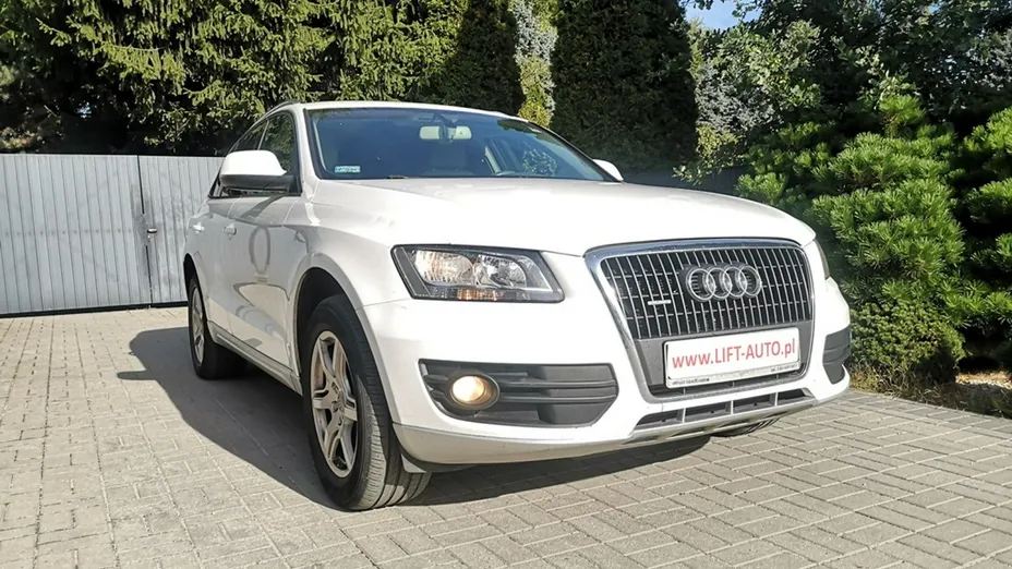 AUDI Q5 -